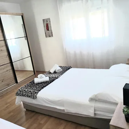 Apartman Apartments